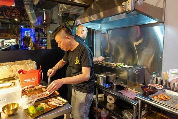 台北市內湖區【美食】串香殿串燒，烤串？台式？我全都要！港墘美食、內湖美食