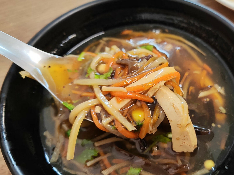 台中市南區台中南區|晨安餃子素食館 :10款蔬食餃子讓人驚艷