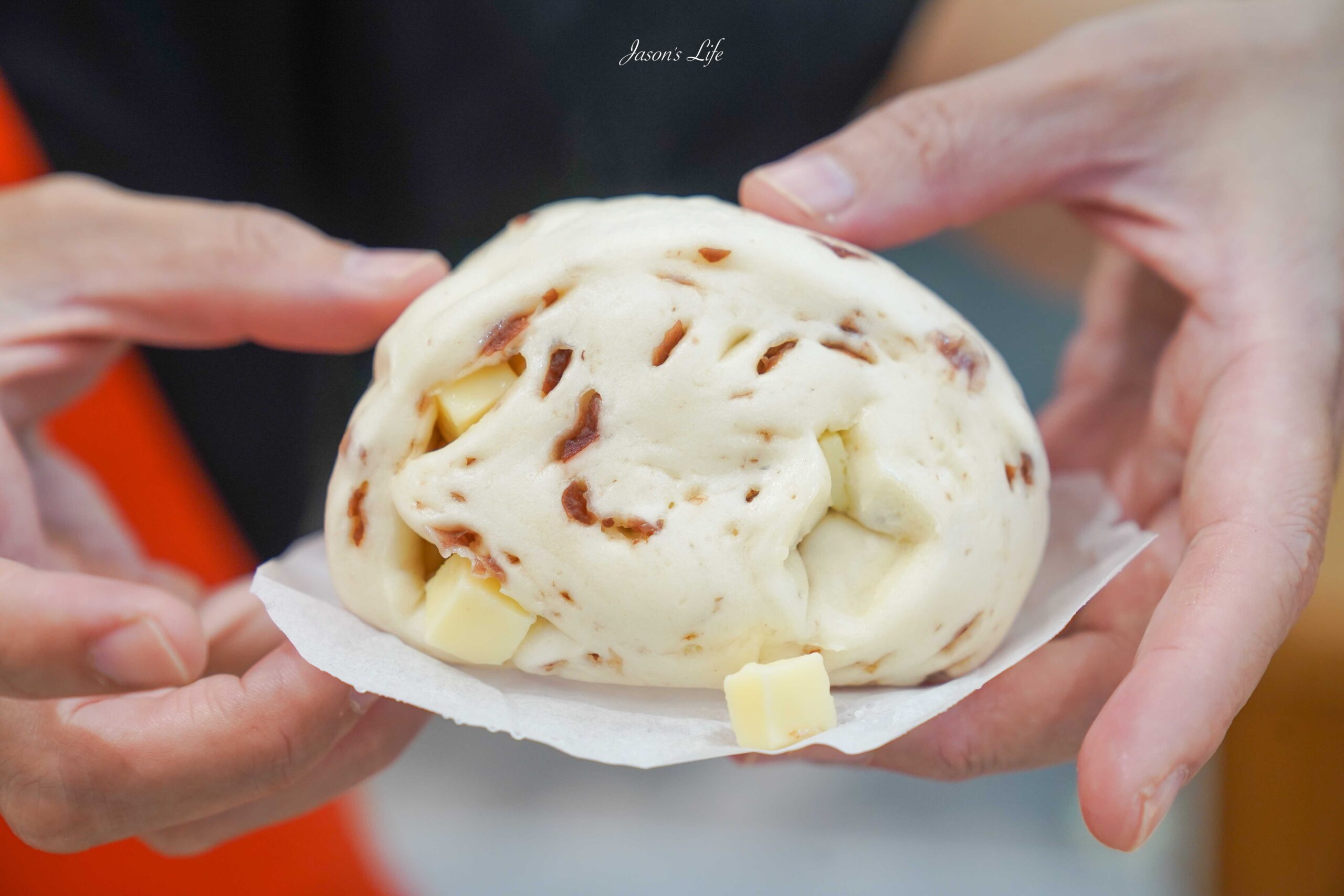 嘉義必吃老字號!阿潘肉包傳承三代、古早味麵店轉型包子店。