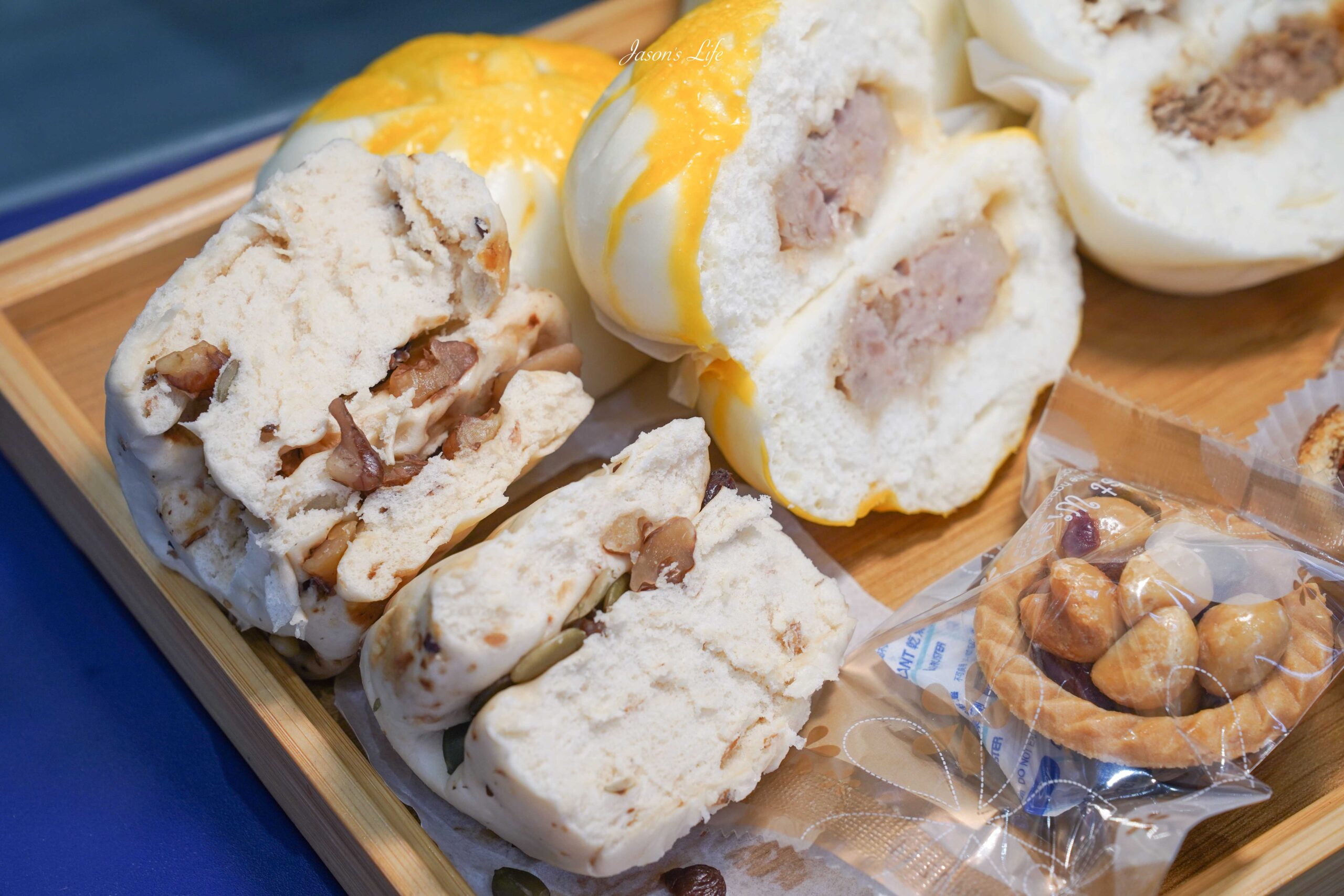 嘉義必吃老字號!阿潘肉包傳承三代、古早味麵店轉型包子店。