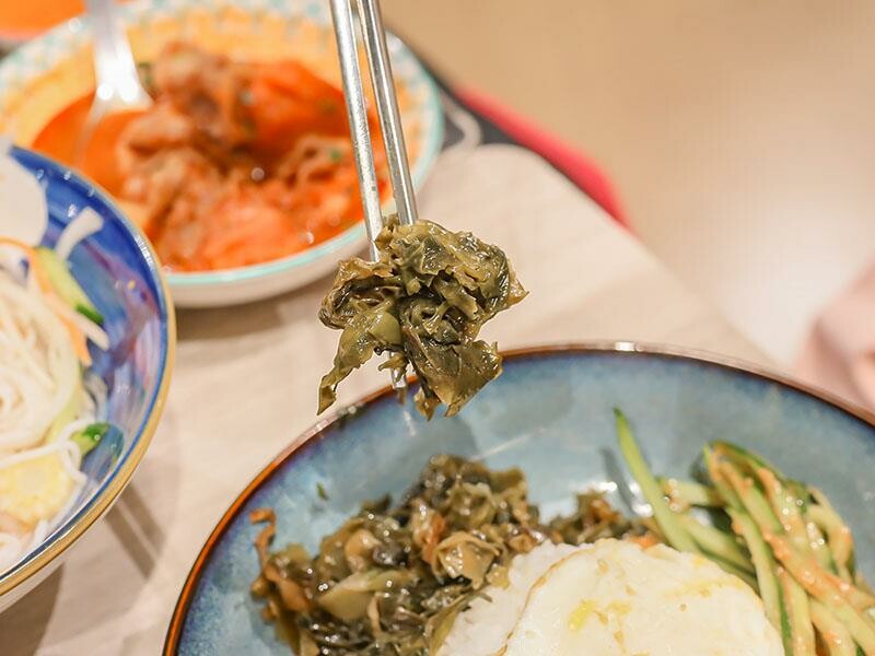 新竹巨城美食，越好吃越南料理必吃推薦，人氣爆棚。