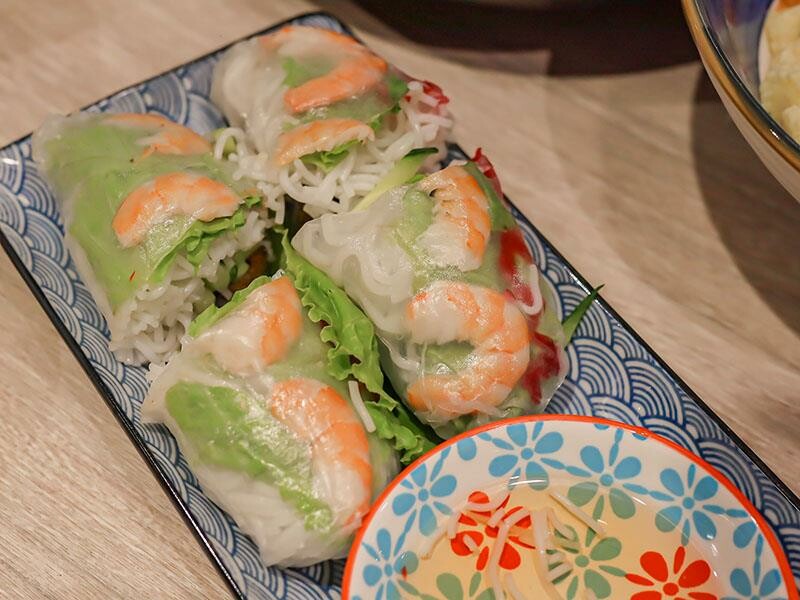 新竹巨城美食，越好吃越南料理必吃推薦，人氣爆棚。