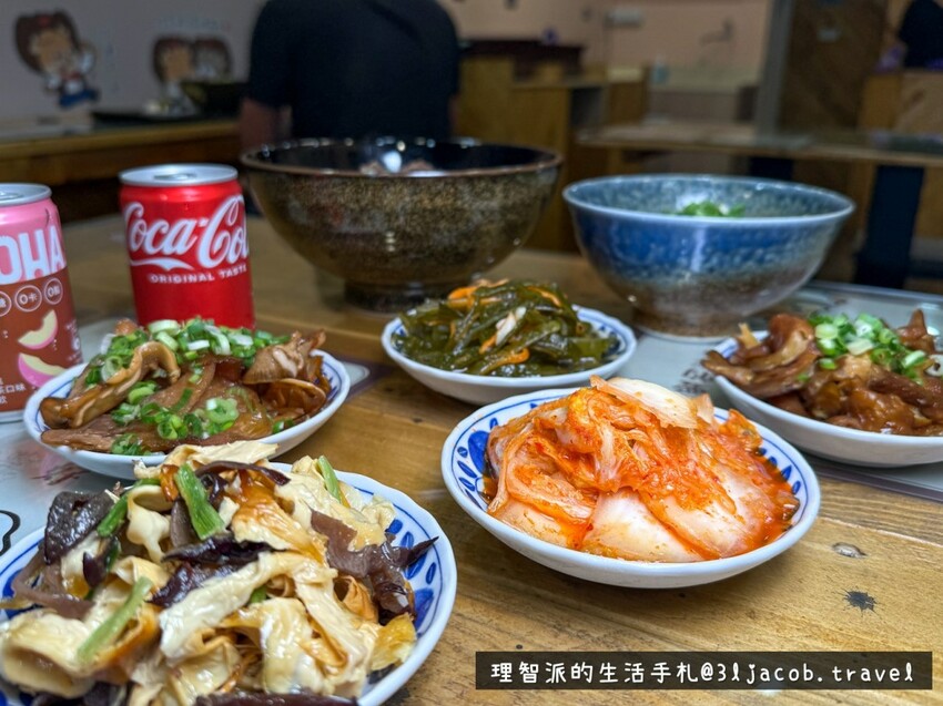 2024最新 桃園美食開箱 》中壢清牛堂牛肉麵 I 一間牛肉極嫩、也有不吃牛餐點的清燉牛肉麵店 I 桃園牛肉麵推薦 I 中壢美食地圖 - 理智派的生活手札