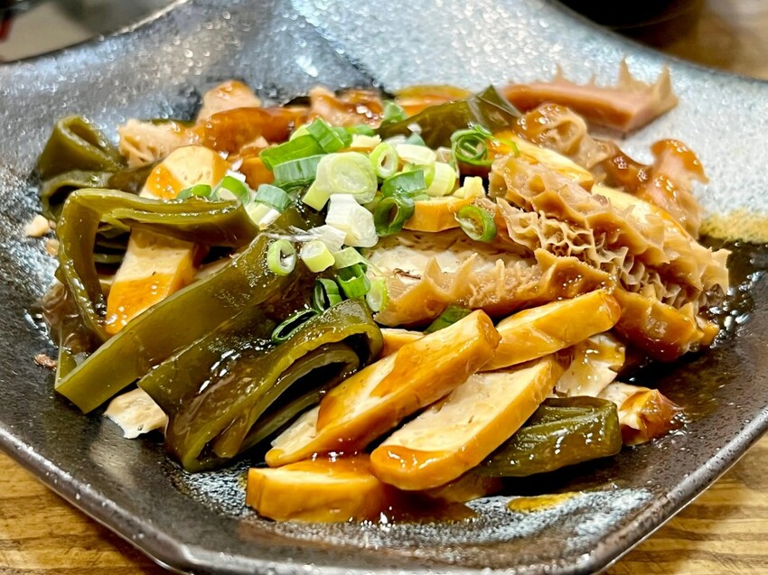 清牛堂牛肉麵｜招牌清燉牛肉麵竟然是有厚切牛肋條！清甜湯頭配Q彈麵條讓人一吃成主顧！中壢牛肉麵推薦、中原大學牛肉麵推薦、桃園牛肉麵推薦、桃園美食推薦 - 佛系旅遊筆記