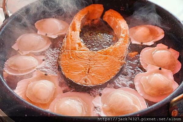 {苗栗住宿}露營營區推薦：南山傳奇露營區(自搭帳.露營車.狩