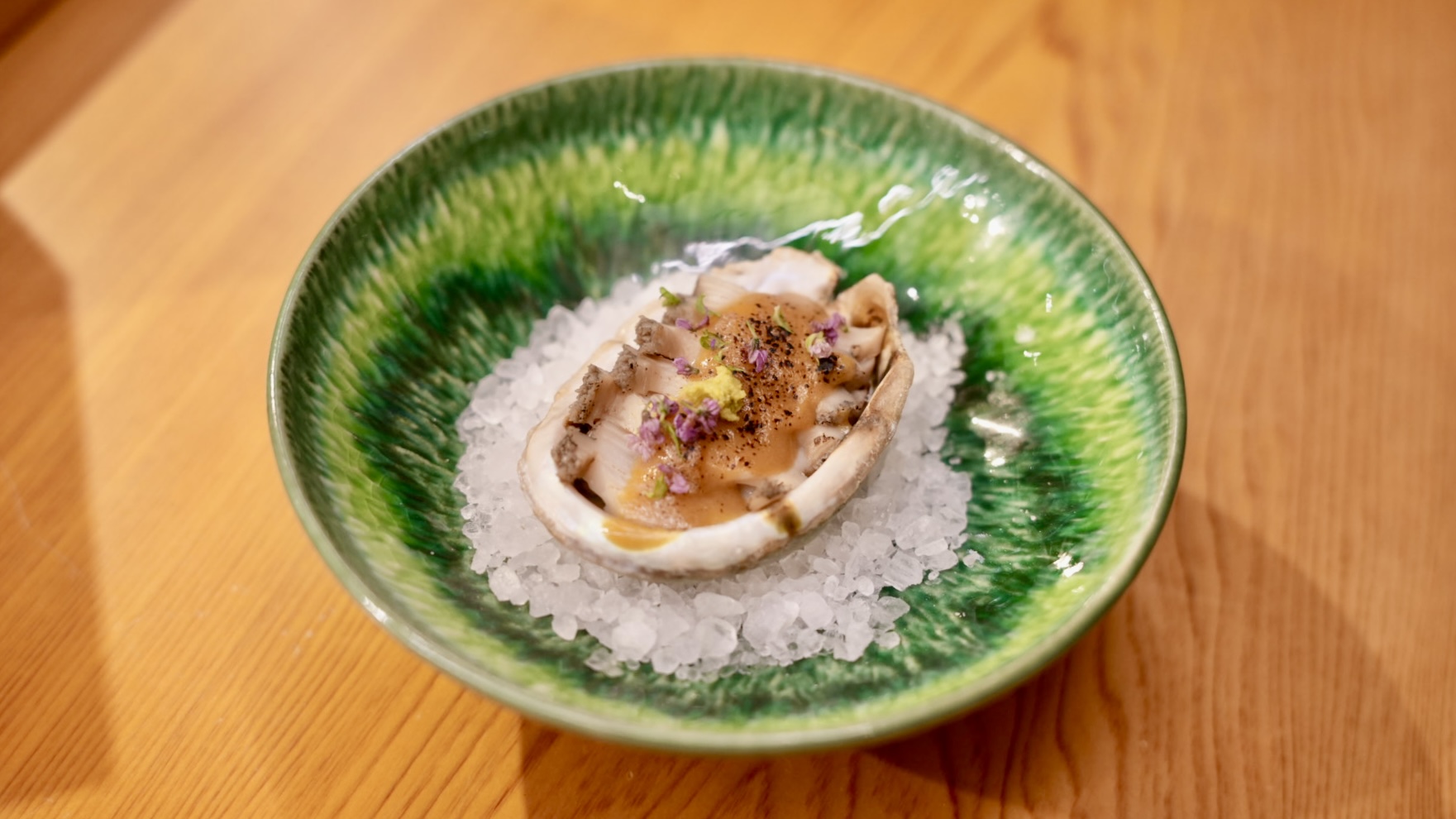 台中蟹割烹！板前現殺活體松葉蟹，品味海之極致珍饈～