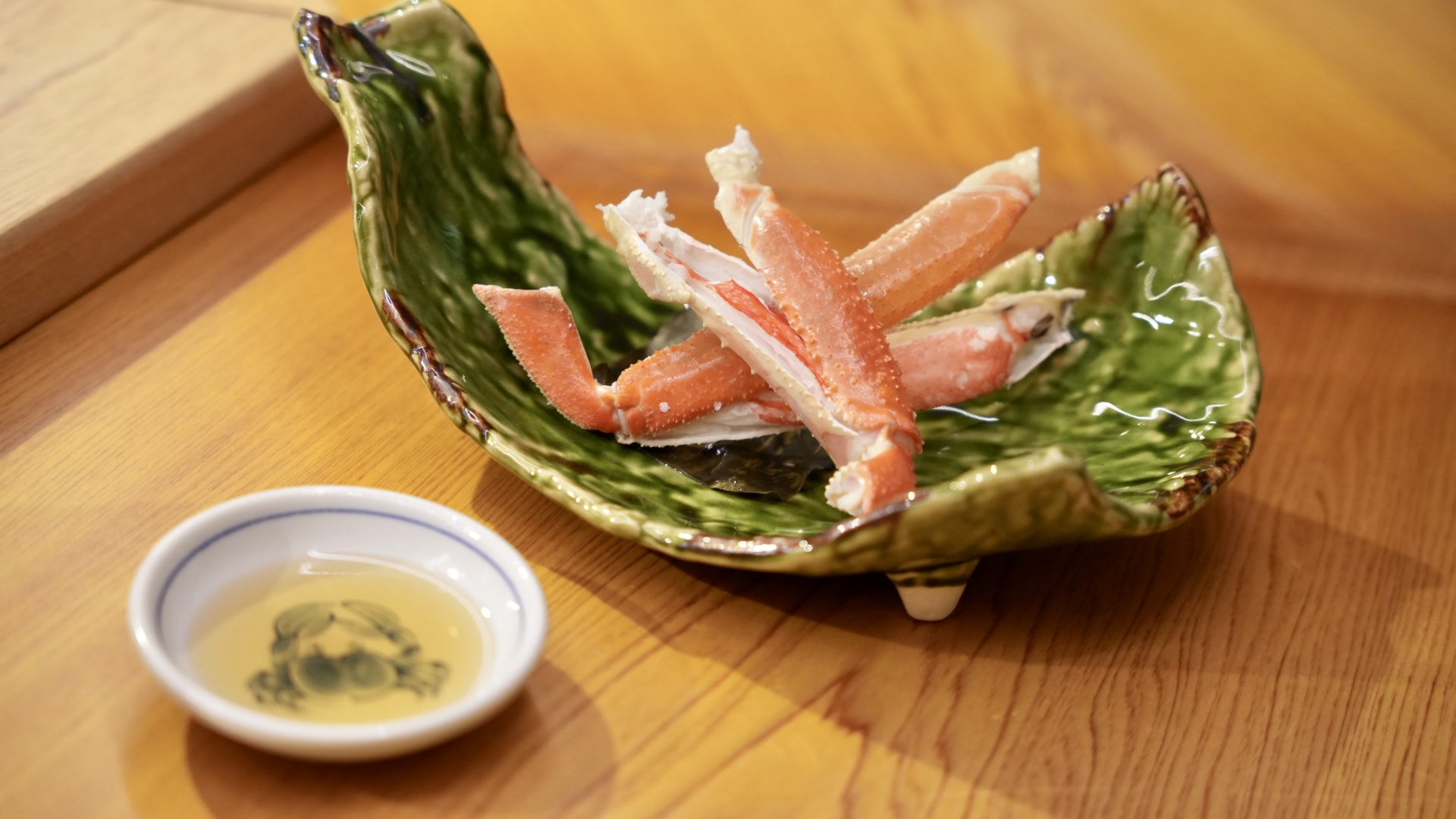 台中蟹割烹！板前現殺活體松葉蟹，品味海之極致珍饈～