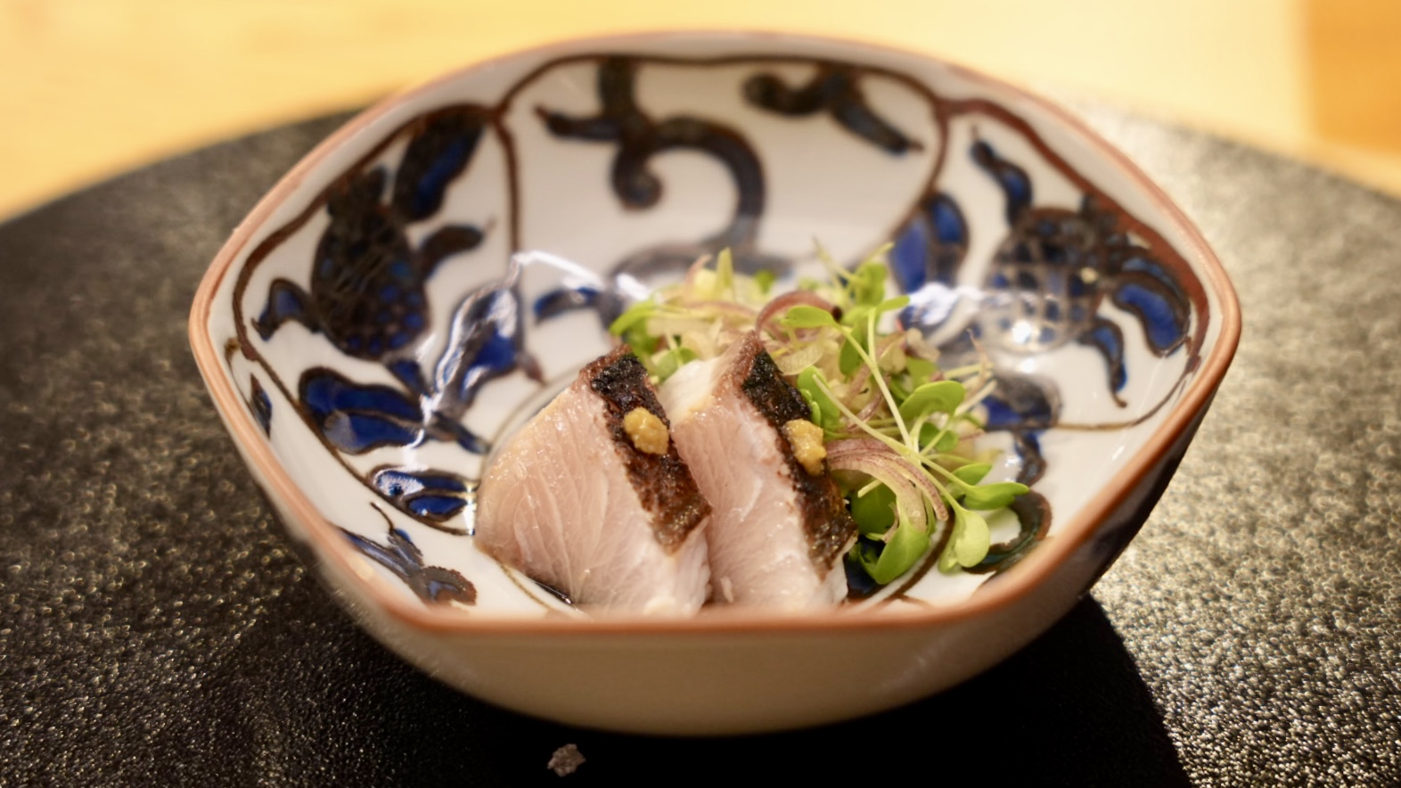 台中蟹割烹！板前現殺活體松葉蟹，品味海之極致珍饈～