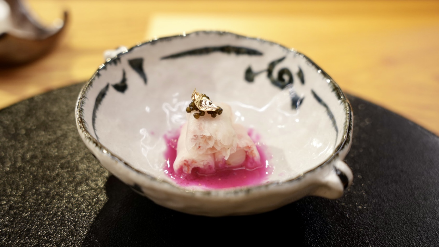 台中蟹割烹！板前現殺活體松葉蟹，品味海之極致珍饈～