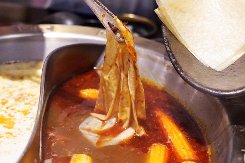 中壢新開麻辣鍋！單人套餐368元自助區吃到飽～現煮日本黑蜆好鮮甜