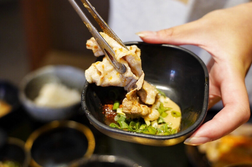 中壢新開麻辣鍋！單人套餐368元自助區吃到飽～現煮日本黑蜆好鮮甜