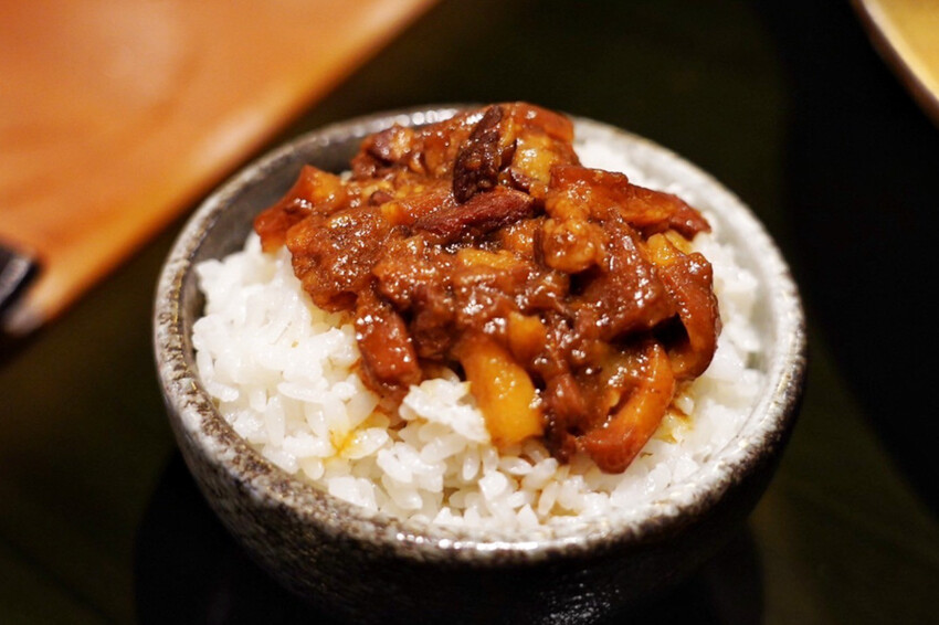 中壢新開麻辣鍋！單人套餐368元自助區吃到飽～現煮日本黑蜆好鮮甜