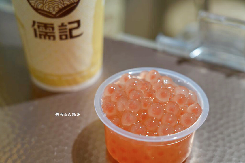 捷運中山手搖飲「儒記中山 ROOJI」,用手搖飲的價格喝好茶