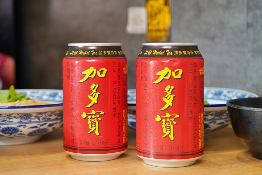 台中市西屯區一個人也能大啖爽辣冒菜!多人聚餐也有巨無霸土豪鍋,還有入口即化的好吃冒豆花