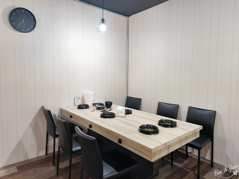 宜蘭縣羅東鎮饗點鍋精緻鍋物》羅東夜市旁388元起豐富自助吧吃到飽，平價肉品、高檔和牛、生猛海鮮都有