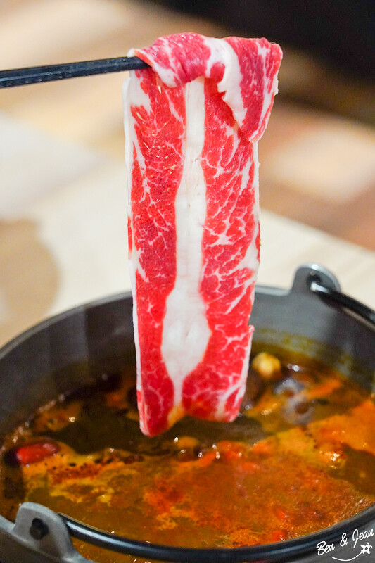 宜蘭縣羅東鎮饗點鍋精緻鍋物》羅東夜市旁388元起豐富自助吧吃到飽，平價肉品、高檔和牛、生猛海鮮都有