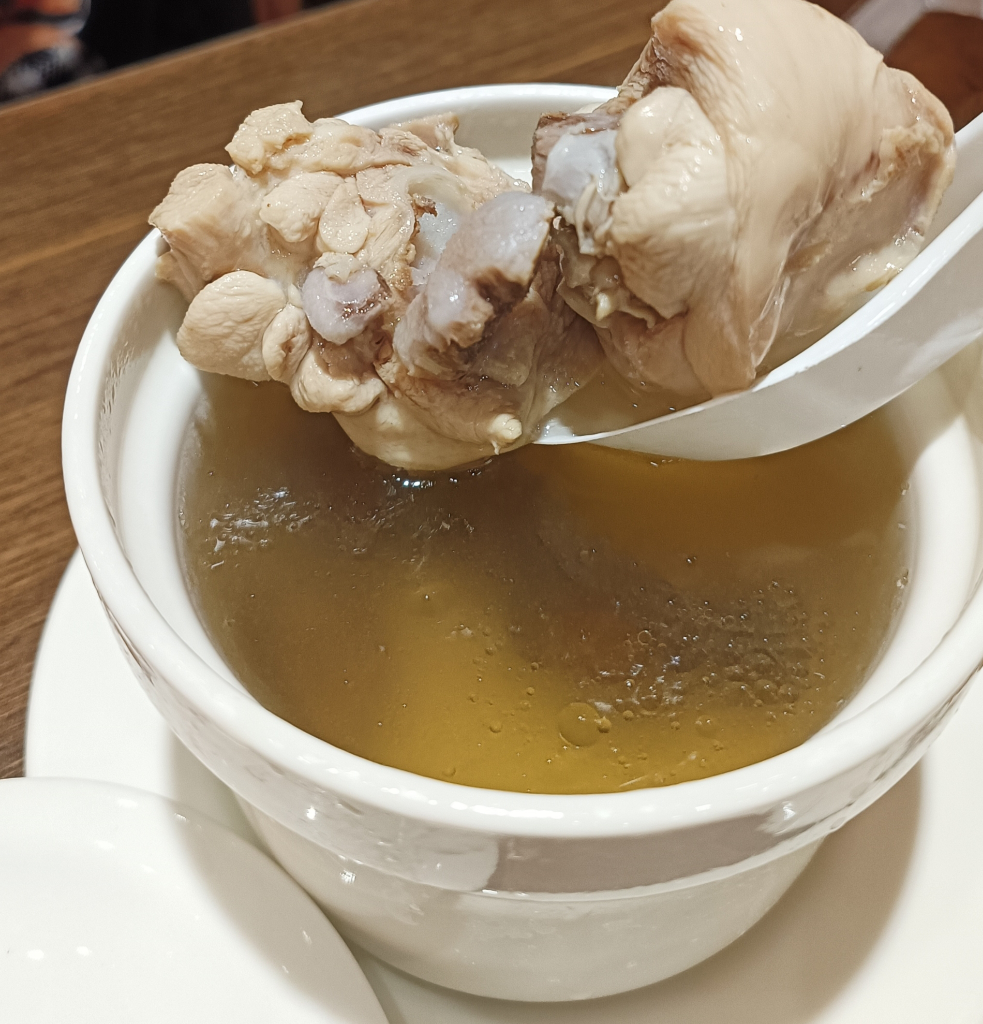 御鼎極品豬腳:新竹美食新寵兒