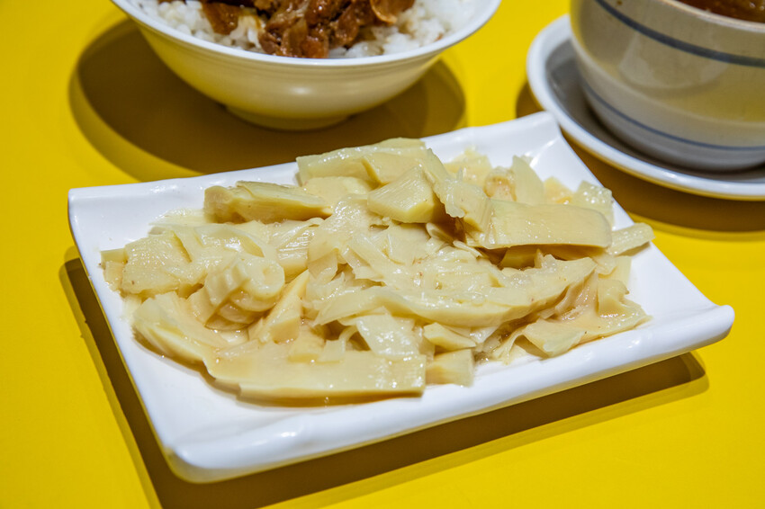 彰化縣員林市爌肉義｜零負評號稱在地最強爌肉飯！料爆多燉湯只要銅板價