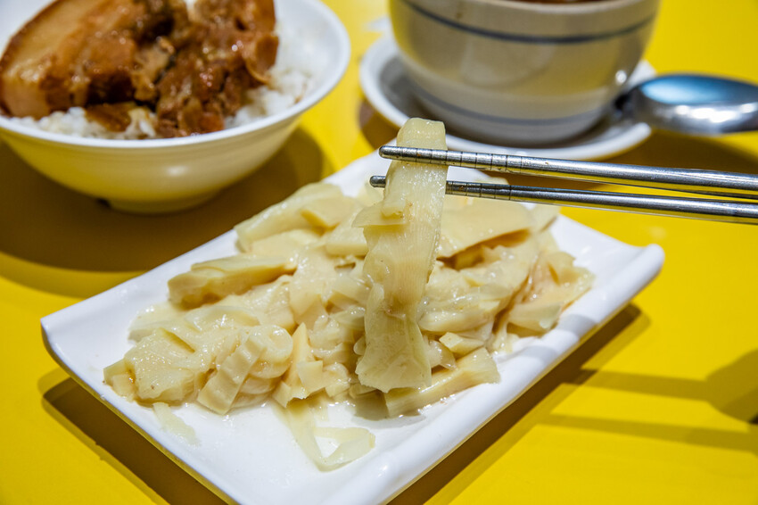 彰化縣員林市爌肉義｜零負評號稱在地最強爌肉飯！料爆多燉湯只要銅板價