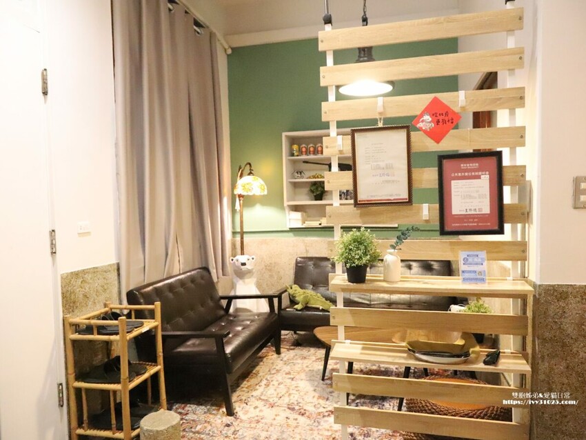 台南市南區台南老房子咖啡店 - 隱藏在巷弄中的 品藏一號店 輕食飲品 朋友相約小聚好地方