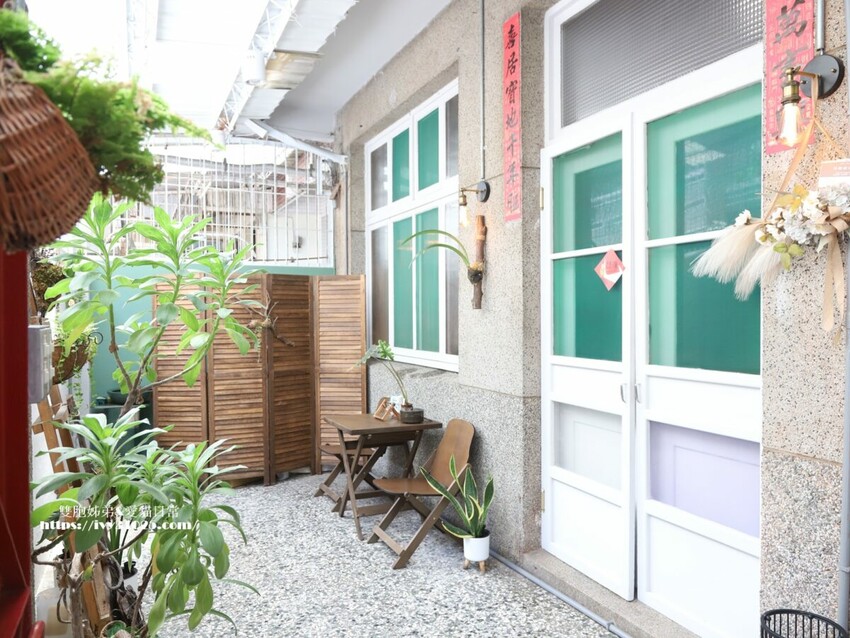 台南市南區台南老房子咖啡店 - 隱藏在巷弄中的 品藏一號店 輕食飲品 朋友相約小聚好地方