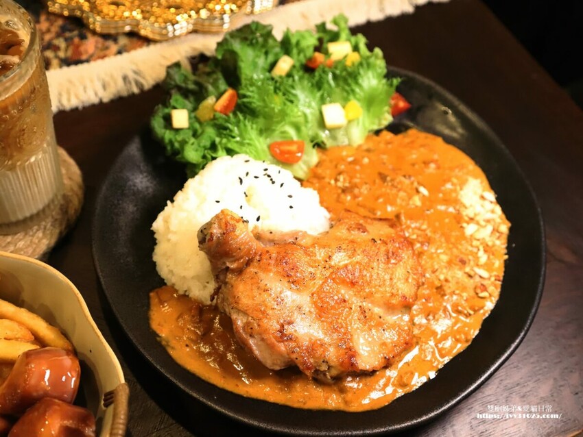 台南市南區台南老房子咖啡店 - 隱藏在巷弄中的 品藏一號店 輕食飲品 朋友相約小聚好地方