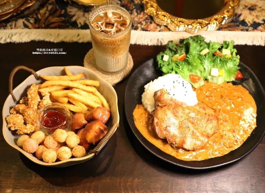 台南市南區台南老房子咖啡店 - 隱藏在巷弄中的 品藏一號店 輕食飲品 朋友相約小聚好地方