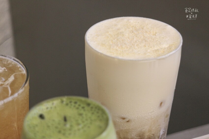 台中西區｜新開幕質感手搖飲品牌！清新茶香~搭配果香、奶香都好