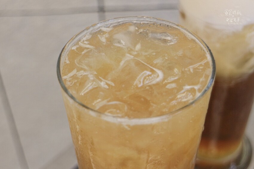 台中西區｜新開幕質感手搖飲品牌！清新茶香~搭配果香、奶香都好