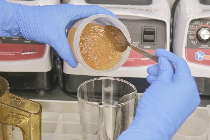 台中西區｜新開幕質感手搖飲品牌！清新茶香~搭配果香、奶香都好