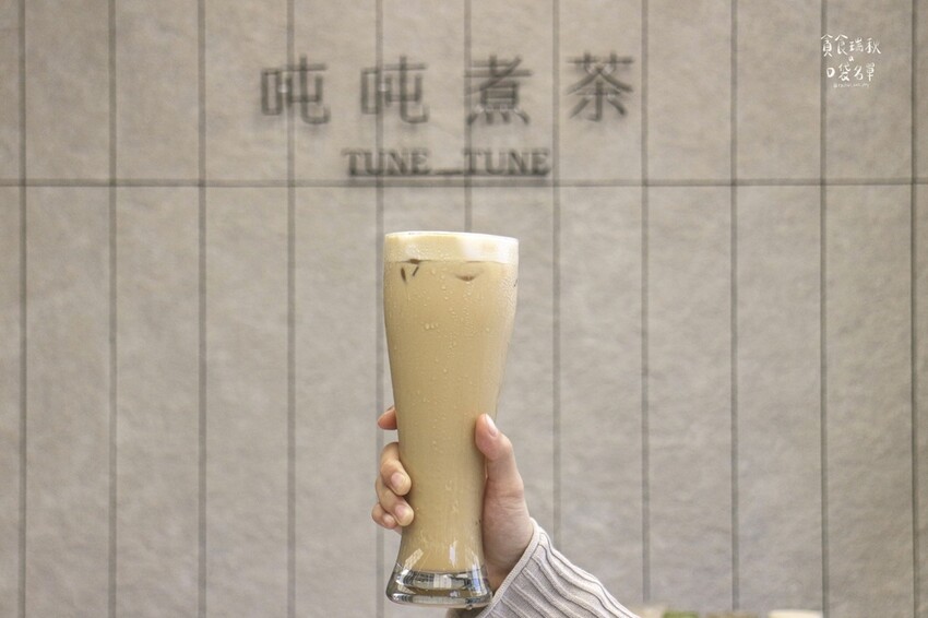 台中西區｜新開幕質感手搖飲品牌！清新茶香~搭配果香、奶香都好