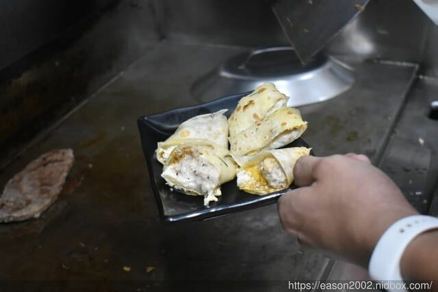 三重平價宵夜推薦 | hj早、午、宵夜 主打養生竹炭黑漢堡 宵夜時段也能輕鬆吃早午餐 -  就是這樣。吃喝玩樂。愛漂亮部落格 - FashionGuide 華人時尚專業評鑑