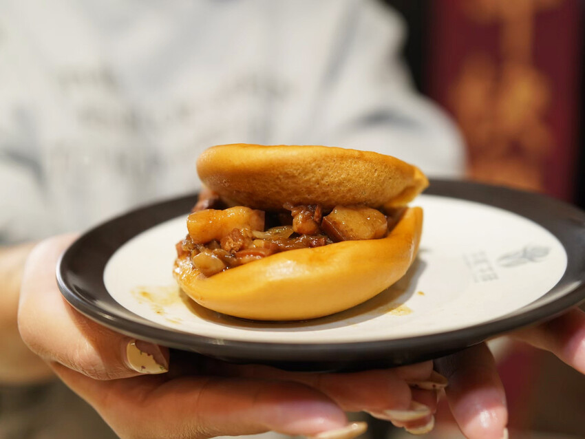 【高雄牛排】牛忙牛排│高雄平價牛排推薦│排餐好吃實在│辣控必