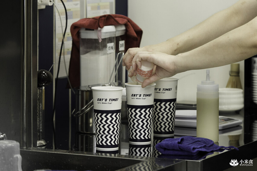 嗜時候豐原店｜台中新開幕飲料店推薦+1｜好吃奧利奧車輪餅配冰涼手搖飲，嗜時候納涼趣Go - 小米食