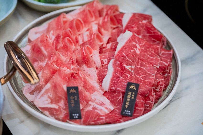 高雄市小港區高雄美食 x 嗑肉石鍋 | 小港區的美食天堂