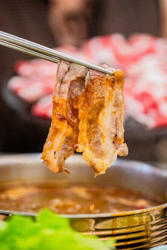 高雄市小港區高雄美食 x 嗑肉石鍋 | 小港區的美食天堂