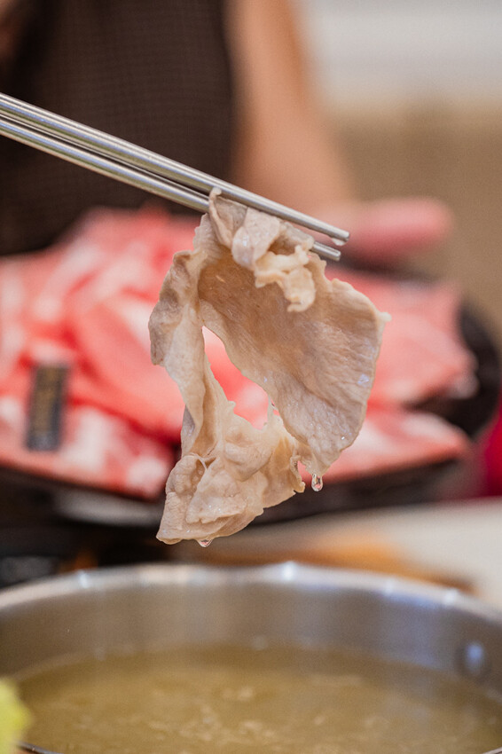 高雄市小港區高雄美食 x 嗑肉石鍋 | 小港區的美食天堂