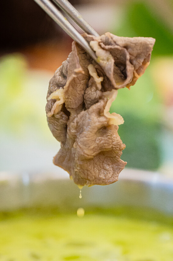 高雄市小港區高雄美食 x 嗑肉石鍋 | 小港區的美食天堂