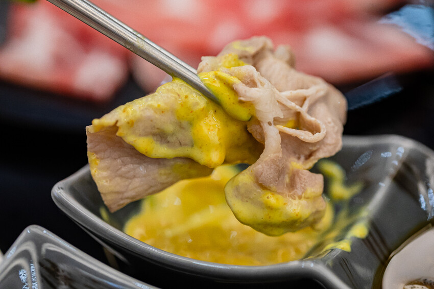 高雄市小港區高雄美食 x 嗑肉石鍋 | 小港區的美食天堂
