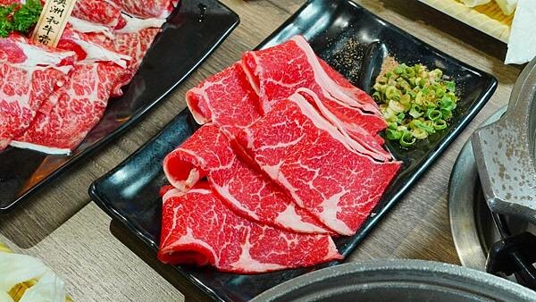 LINE_ALBUM_誠石火鍋西螺店 二傻夫婦_240823_14.jpg