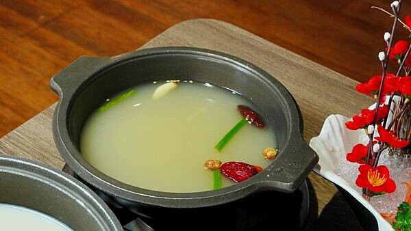 LINE_ALBUM_誠石火鍋西螺店 二傻夫婦_240823_21.jpg