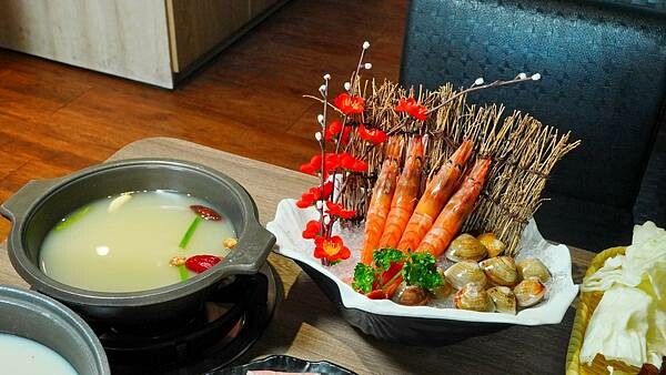 LINE_ALBUM_誠石火鍋西螺店 二傻夫婦_240823_25.jpg