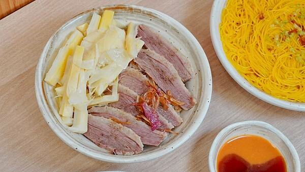 LINE_ALBUM_偶鵝嚐嚐 二傻夫婦_240819_13.jpg