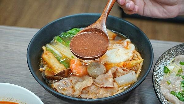 LINE_ALBUM_黑告食坊 二傻夫婦_240817_9.jpg