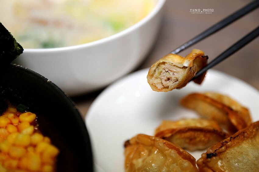 台中市霧峰區拉麵控必收！欲罷不能超有嚼勁拉麵 搭配靈魂湯頭 一試成主顧｜黑告食坊(霧峰美食)