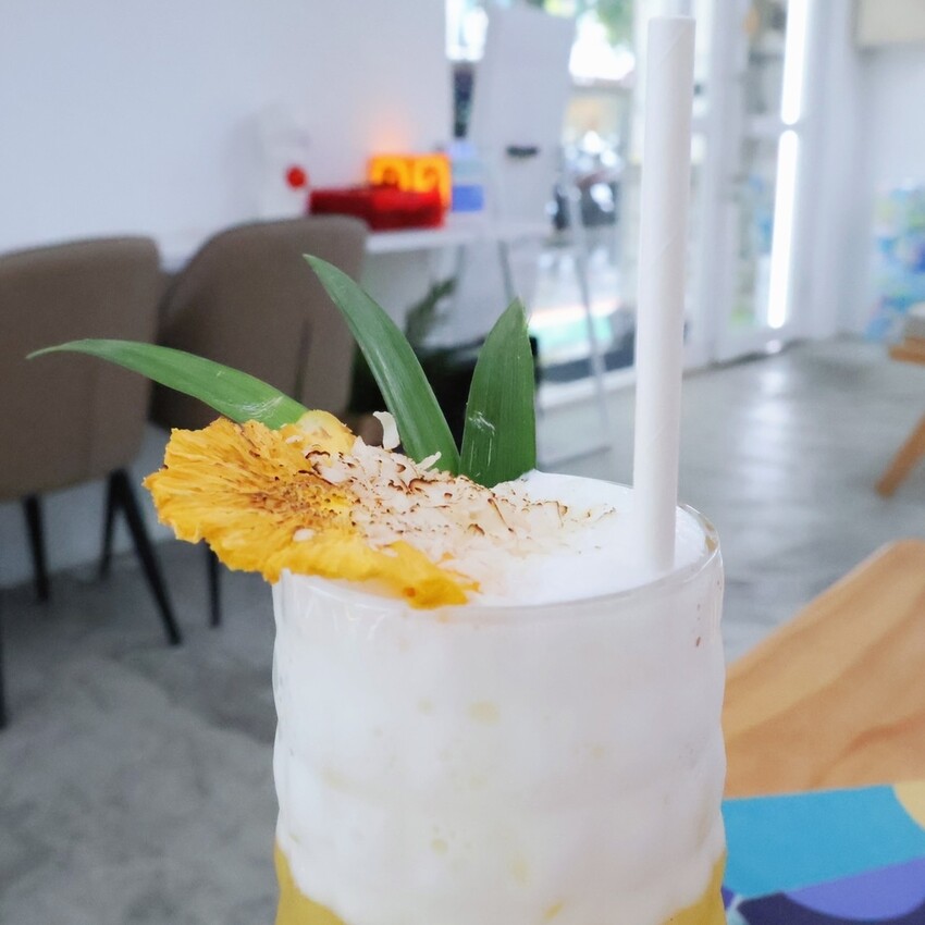 名導鄺盛精心打造的日咖夜酒「Cozy Corner」！永春站