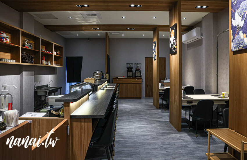 彰化巷內仔的無菜單板前料理!座位僅有八席,1580元免服務費,吃16-18道精緻日料。想吃建議預約。