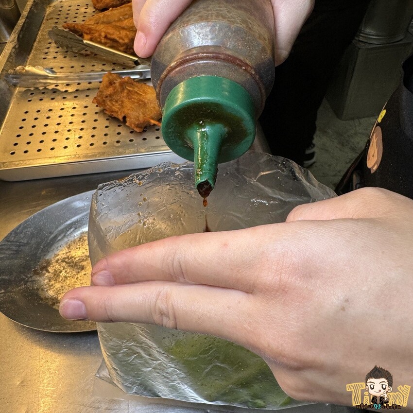 新竹縣竹北市竹北老鄭豆乳雞 一支只要25元的南部口味溫體豆乳雞翅! 創意美式台灣雞排鹹香脆皮超下酒! (菜單營業時間地址電話) - 跟著踢小米吃喝玩樂趣