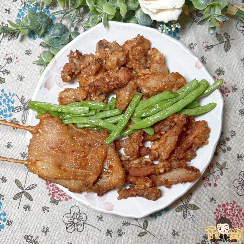 新竹縣竹北市竹北老鄭豆乳雞 一支只要25元的南部口味溫體豆乳雞翅! 創意美式台灣雞排鹹香脆皮超下酒! (菜單營業時間地址電話) - 跟著踢小米吃喝玩樂趣