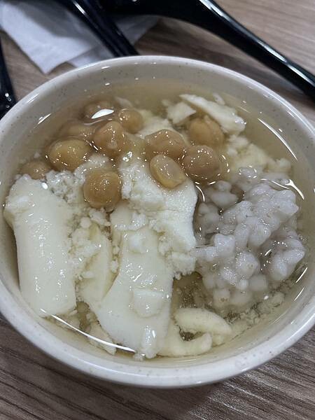 新北市三重區食記（實際）分享｜三重～順興集團｜牛肉麵專賣店✨✨✨